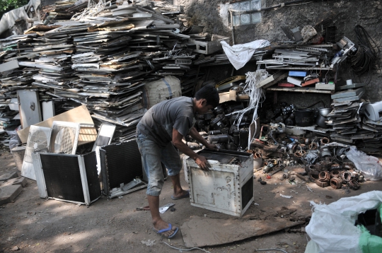 Melihat Tempat Pengepulan Sampah Elektronik Ibu Kota