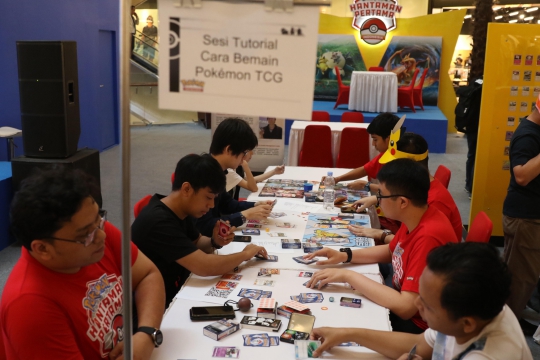 Serunya Adu Ketangkasan The Pokemon Trading Card Game