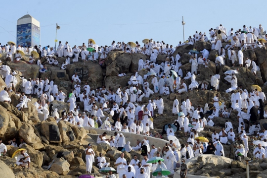 Suasana Jabal Rahmah Dipadati Jemaah Haji