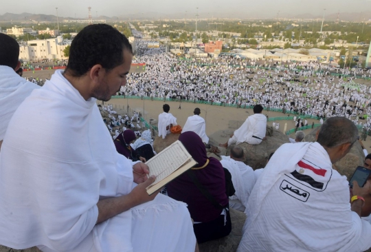 Suasana Jabal Rahmah Dipadati Jemaah Haji