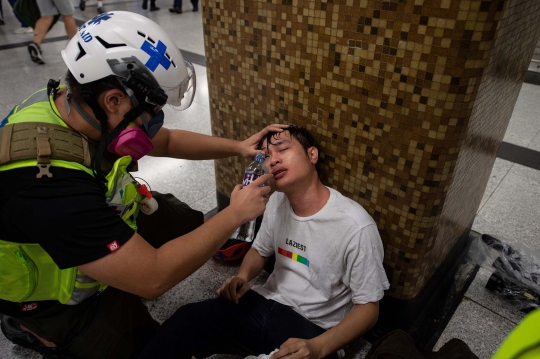 Kisah Relawan Medis di Garis Depan Aksi Protes Hong Kong