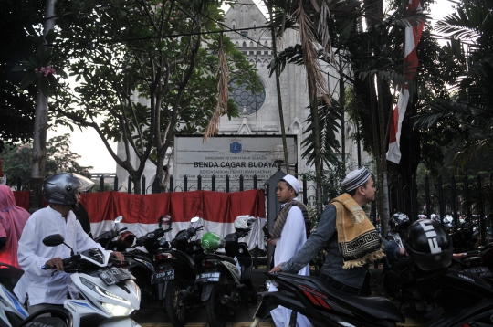 Gereja Katedral Sediakan Lahan Parkir Untuk Jemaah Salat Idul Adha