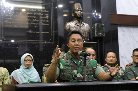 KASAD Tegaskan TNI AD Pertahankan Enzo Allie Jadi Taruna Akmil