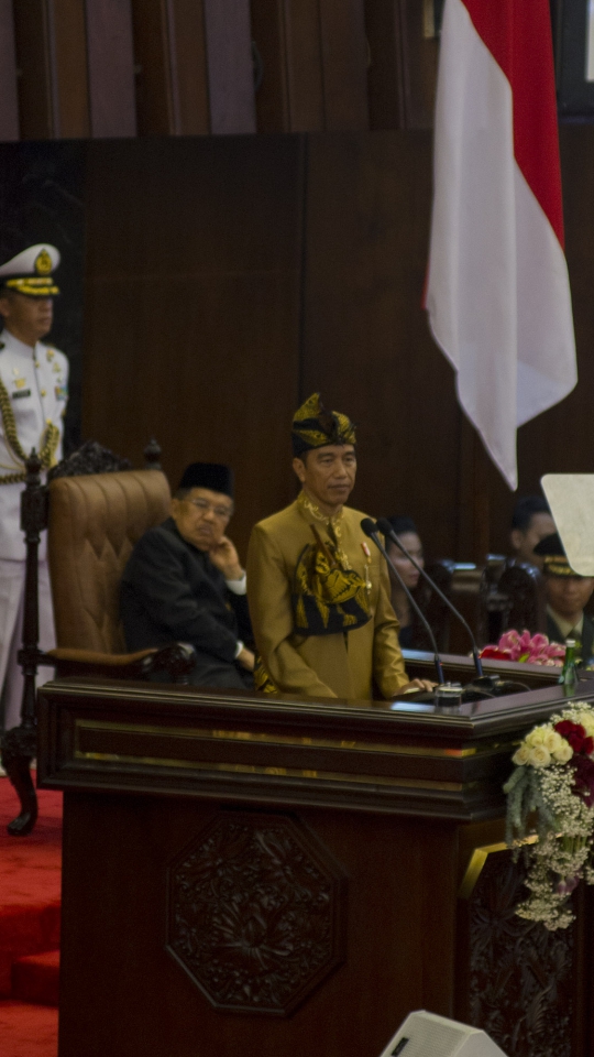 Senyum Jokowi Usai Sampaikan Pidato Kenegaraan