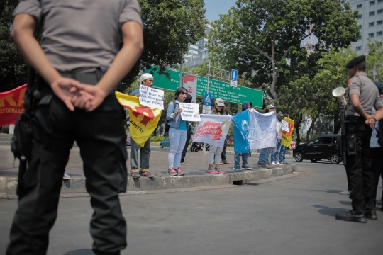 Aksi Tolak Fasis dan Rasis di Istana Merdeka