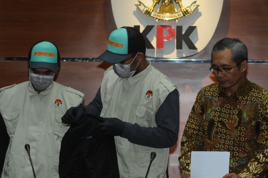 KPK Pamerkan Barang Bukti Hasil OTT di Yogyakarta