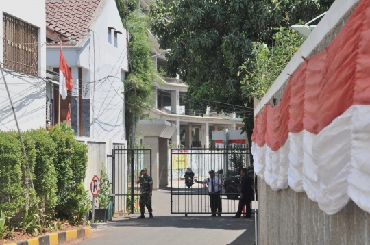 TNI-Polri Jaga Ketat Kantor DPP Partai Golkar
