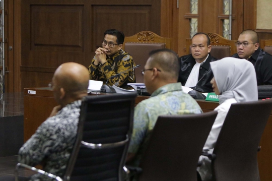 Sidang Bowo Sidik Pangarso Simak Keterangan Saksi