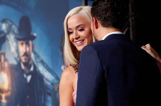 Kemesraan Orlando Bloom dan Katy Perry di Pemutaran 