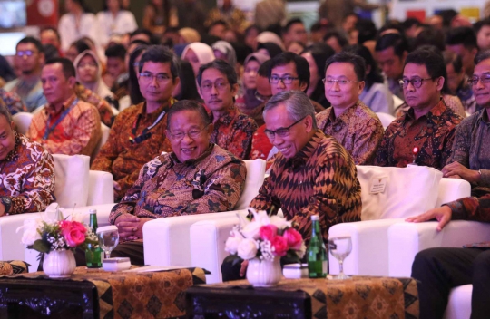 Pukul Bedug, Menko Perekonomian dan OJK Buka Pameran CMSE 2019