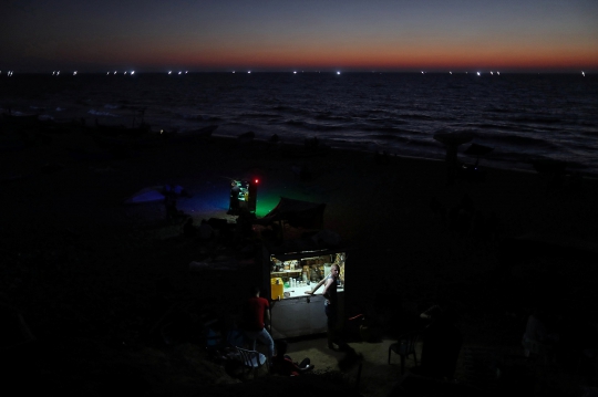 Jalur Gaza Diselimuti Kegelapan