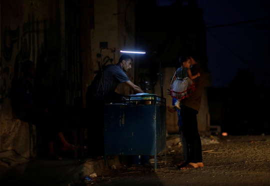 Jalur Gaza Diselimuti Kegelapan