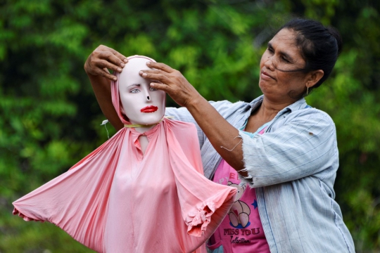 Potret Orang-orangan Sawah Berkerudung di Aceh