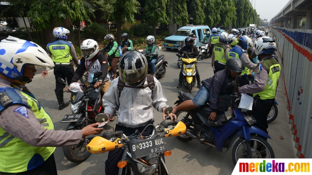 Foto Polisi Gelar Razia Operasi Patuh Jaya  2022 di Kebon 