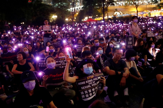 Pengunjuk Rasa Hong Kong Protes Kekerasan Seksual oleh Polisi