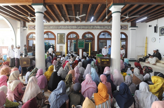 1 Muharam, Masjid Luar Batang Dipadati Peziarah