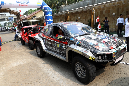 Usai Tempuh Jarak 900 Km, Mobil Listrik ITS Tiba di Jakarta