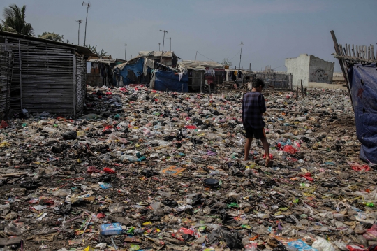 Kondisi Kampung Bengek, Permukiman di Atas Lautan Sampah