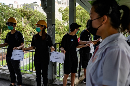 Pelajar SMA di Hong Kong Turut Gelar Aksi Unjuk Rasa