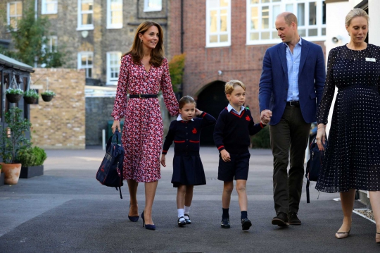Ekspresi Puteri Pangeran William dan Kate Middleton di Hari Pertama Masuk Sekolah