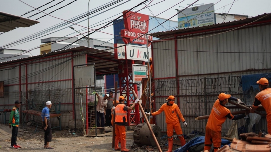 Kios Nasi Kapau di Jalan Kramat Raya Dibongkar