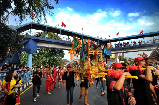 Kemeriahan Kirab Budaya dan Ruwat Bumi di Tangerang