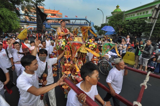 Kemeriahan Kirab Budaya dan Ruwat Bumi di Tangerang