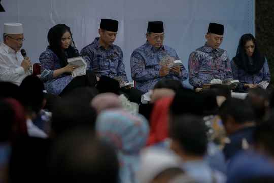 SBY Gelar Malam Kontemplasi dan Tahlilan 100 Hari Ibu Ani