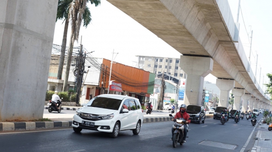 Hari Kedua Perluasan Ganjil Genap, Lalu Lintas Jalan Fatmawati Raya Ramai Lancar