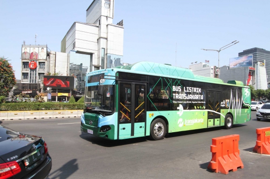 Tiga Bus Listrik Transjakarta Diuji Coba Keliling Ibu Kota