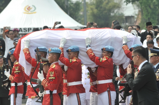 Upacara Militer Iringi Pemakaman BJ Habibie