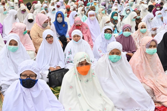 Kabut Asap Kian Parah, Warga Riau Gelar Salat Minta Hujan