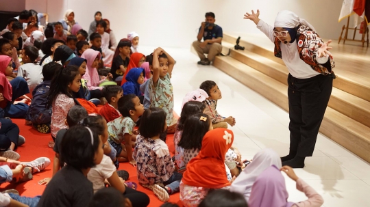 Antusiasme Anak Hadiri Festival Cerita Nusantara dan Dunia di Perpustakaan Nasional