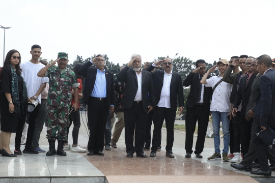 Xanana Gusmao dan Rakyat Timor Leste Berziarah ke Makam BJ Habibie