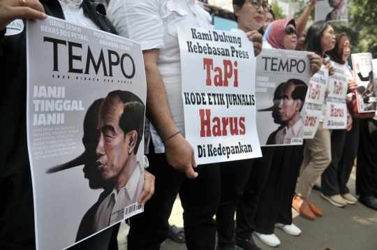 Relawan Jokowi Mania Laporkan Majalah Tempo ke Dewan Pers