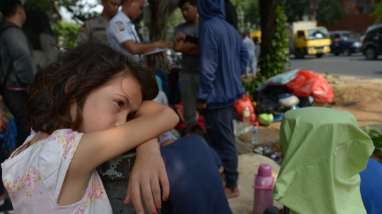 Pencari Suaka Kembali Duduki Trotoar Kebon Sirih