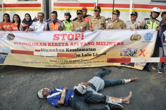 Sosialisasi Keselamatan Berkendara di Perlintasan Sebidang