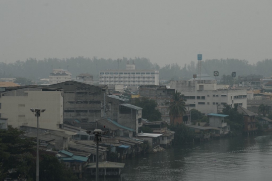 Kondisi Kabut Asap dari Indonesia yang Selimuti Thailand
