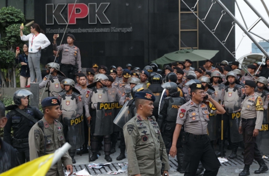 Polisi Perketat Penjagaan Gedung KPK