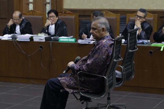 Sidang Dugaan Suap PLTU Riau-1, Sofyan Basir Jalani Pemeriksaan Terdakwa