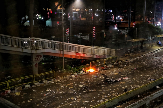 Suasana Terkini di Depan Gedung DPR