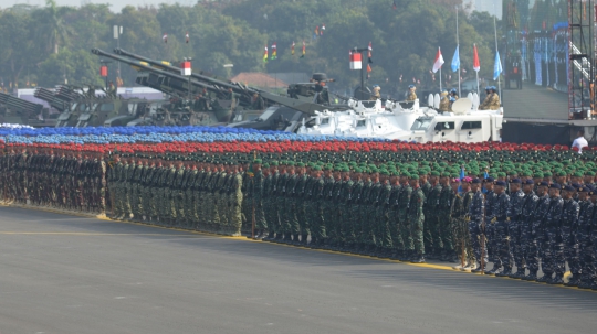 Ribuan Prajurit Gelar Gladi Bersih HUT ke-74 TNI