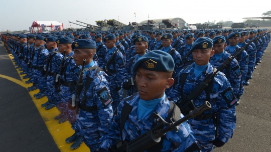 Ribuan Prajurit Gelar Gladi Bersih HUT ke-74 TNI