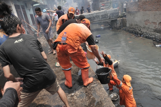 Berjibaku Memadamkan Kebakaran di Jalan Kebon Jeruk 13