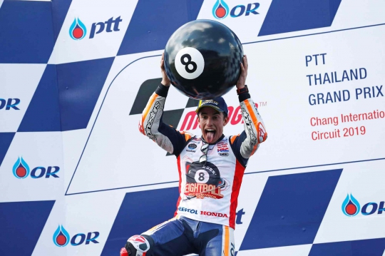 Jadi Juara Dunia MotoGP, Marquez Selebrasi Dekat Model Cantik Thailand