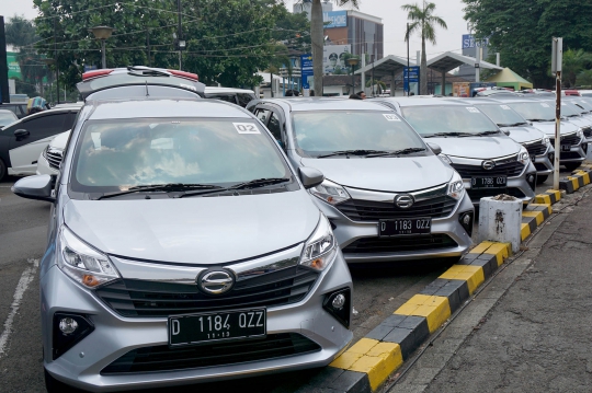 Menjajal New Daihatsu Sigra Taklukkan Tanjakan Menuju Cikole