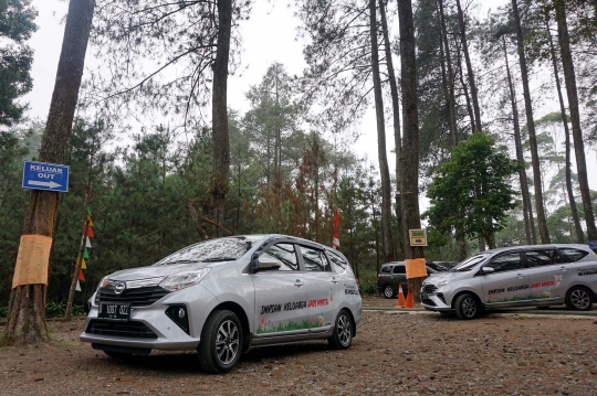 Menjajal New Daihatsu Sigra Taklukkan Tanjakan Menuju Cikole