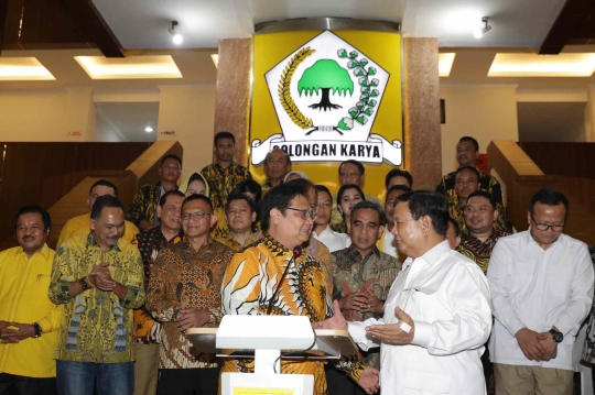 Prabowo Bertemu Airlangga Hartarto di Markas Golkar