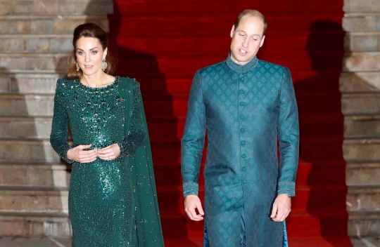 Gaya Kate Middleton dan Pangeran William Turun dari Bajaj di Pakistan