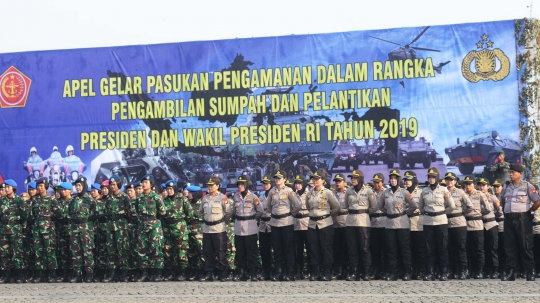 TNI-Polri Gelar Apel Pengamanan Pelantikan Presiden di Monas